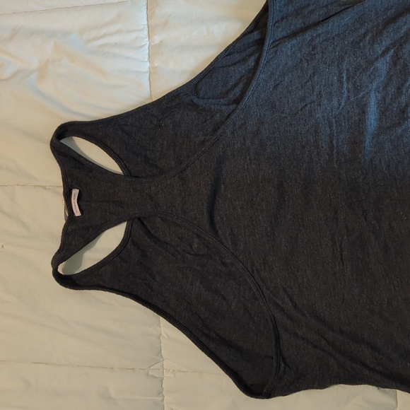 PINK Razor Back Tank - Picture 4 of 4